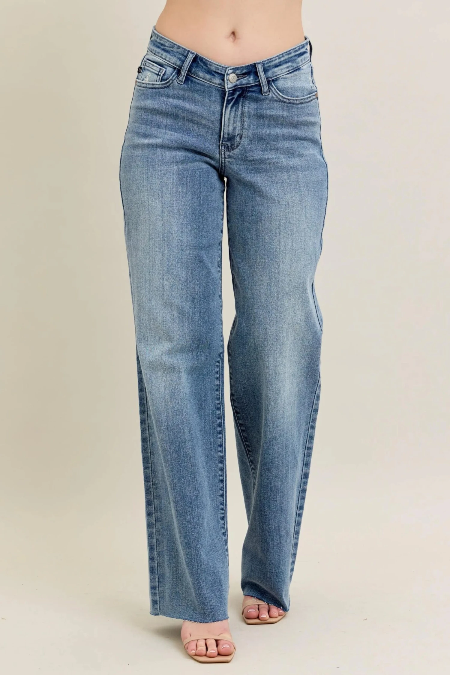 Judy Blue Full Size V - Front Baggy Jeans Plus Size 4 Judy Blue Full Size V - Front Baggy Jeans Plus Size - Image 2
