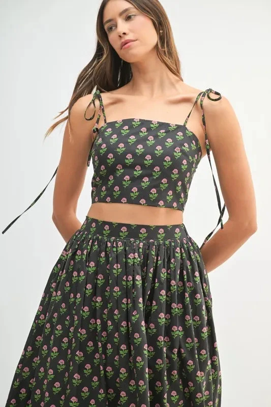 MABLE Floral Crop Top And Skirt Set 14 MABLE Floral Crop Top And Skirt Set - Image 12