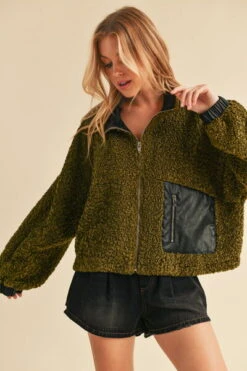 Aemi + Co Collared Neck Zip Up Sherpa Jacket -Little Loom Store 2cf3c305 da10 426b acf6 a56a48718d72 Min