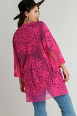 Umgee Full Size Floral Lace Open Front Kimono Sleevee Cover Up With Waist Tie Plus Size -Little Loom Store 3951a5f8 6d75 4735 b21e cddc5823e541 Min