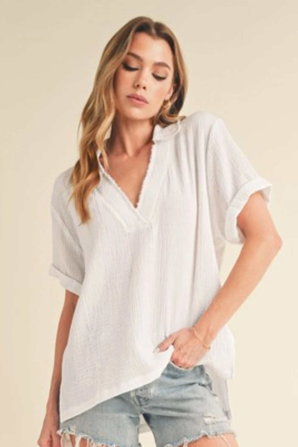 Aemi + Co Side Slit Johnny Collar Short Sleeve Cotton Gauze Blouse 4 Aemi + Co Side Slit Johnny Collar Short Sleeve Cotton Gauze Blouse - Image 2