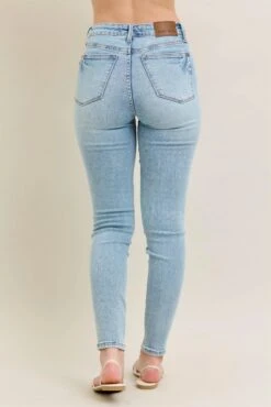 Judy Blue Full Size Mr Tummy Control Vintage Wash Skinny Jeans Plus Size 14 Judy Blue Full Size Mr Tummy Control Vintage Wash Skinny Jeans Plus Size -Little Loom Store 5f87b2d06ce04e4c8356c32048315bea Max Origin