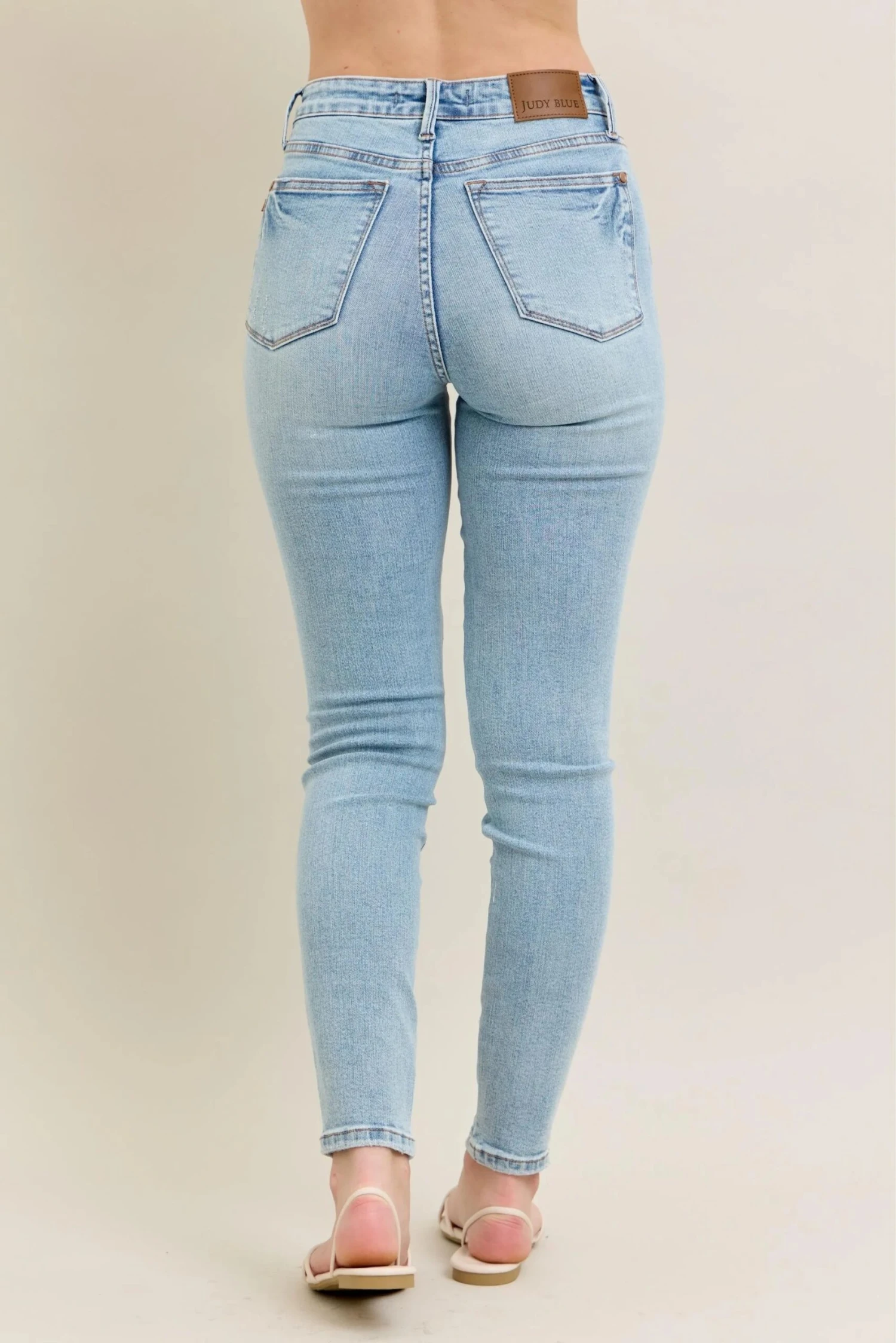 Judy Blue Full Size Mr Tummy Control Vintage Wash Skinny Jeans Plus Size 6 Judy Blue Full Size Mr Tummy Control Vintage Wash Skinny Jeans Plus Size - Image 4