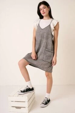 Mittoshop Washed Patch Pocket Mini Cami Denim Dress -Little Loom Store 64b5cae0 e185 40d5 8ffd b723f3e82427 Min