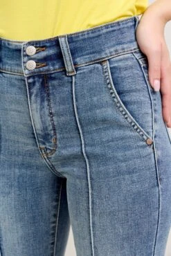 Judy Blue Full Size High-Waist Flare Denim Jeans With Front Seam Detail Plus Size -Little Loom Store 66453a2ee6cc4caaaf1b7830104371bb Max Origin