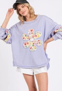 SAGE + FIG Daisy Patch Applique Long Sleeve Sweatshirt -Little Loom Store 6adb1d7e 8bc8 4a84 be66 ca23c01f8536 Min