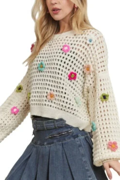 ADORA Floral Patch Detal Crochet Crop Top