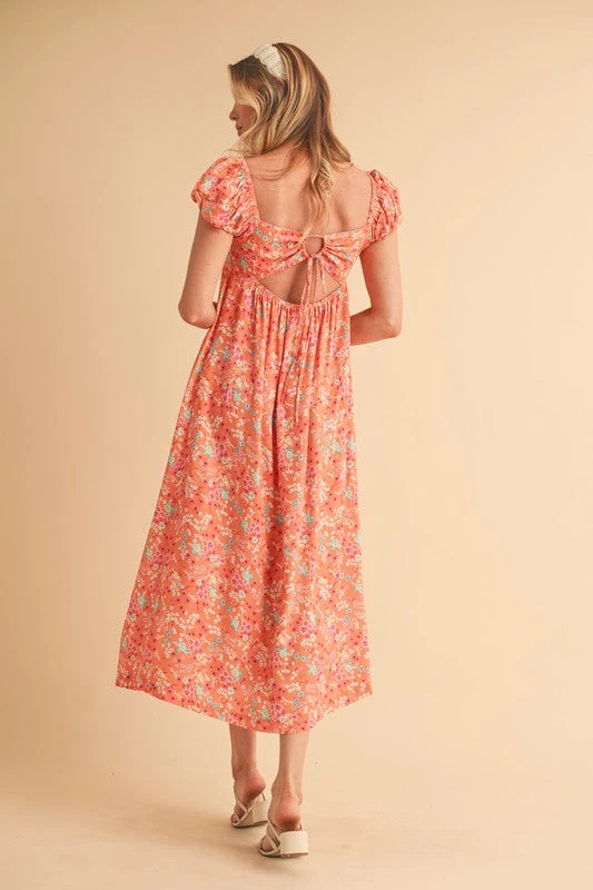 Aemi + Co Cutout Back Floral Square Neck Puff Sleeve Midi Dress 8 Aemi + Co Cutout Back Floral Square Neck Puff Sleeve Midi Dress - Image 6