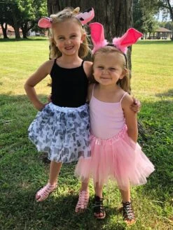 Girls Pink Pig Costume - Complete Kids Costume With Pink Tutu, Tail, & Ears 9 Girls Pink Pig Costume - Complete Kids Costume With Pink Tutu, Tail, & Ears -Little Loom Store BR Cow Pig Costumes 2 s 1