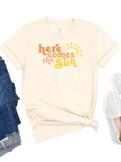 Here Comes The Sun Women's Jersey Short Sleeve Graphic Tee