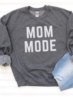 Mom ModeUnisex Heavy Blend™ Crewneck Sweatshirt - Many Colors -Little Loom Store MomModeDarkHeather 48993ff3 e4f6 4cdb a3e5 e961974625f1