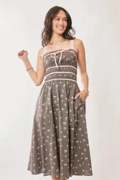 Davi & Dani Contrast Velvet Tape Smocking Bodice Midi Dress -Little Loom Store b07086f5ed664e448cfe2dff4bb175c2 Max Origin