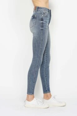 Judy Blue Full Size Tummy Control Contrast Wash Skinny Jeans -Little Loom Store c697bb37 7422 481b 8d6f c691458bcc31 Max