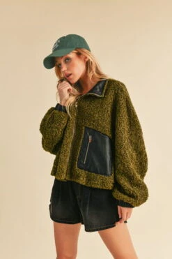 Aemi + Co Collared Neck Zip Up Sherpa Jacket -Little Loom Store cff13377 7b2d 457e 924a 3cff39eada08 Min