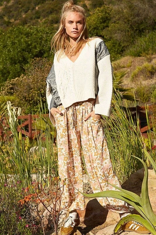 POL Cable Knit Quilting Patch V-Neck Contrast Sweater 5 POL Cable Knit Quilting Patch V-Neck Contrast Sweater - Image 3